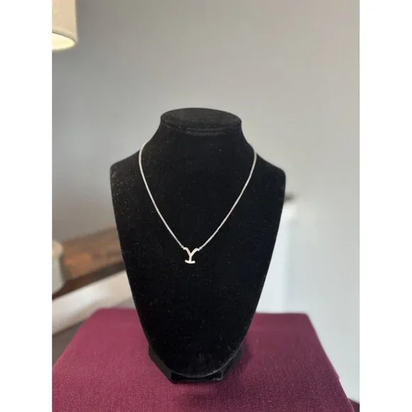 Kendra Scott Yellowstone Y Silver Necklace - Picture 2 of 5